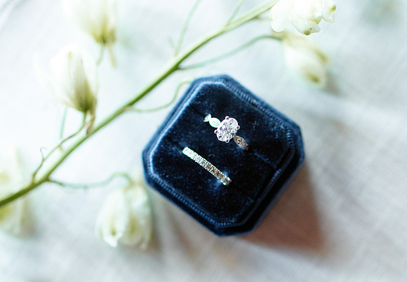 MKE Wedding Photographer - Milwaukee Weddings - MKE Wedding Vendors