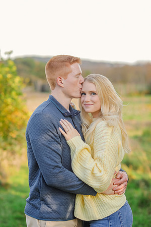 Wisconsin Fall Engagement Session - Memory Lane Photography by Jessica Lane - WI Wedding Photographe