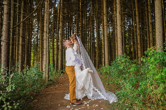 Lapham Peak WI Wedding Memory Lane Photography WI Wedding Photographer